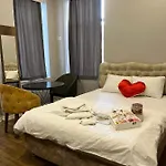 Moonlight Hotel *